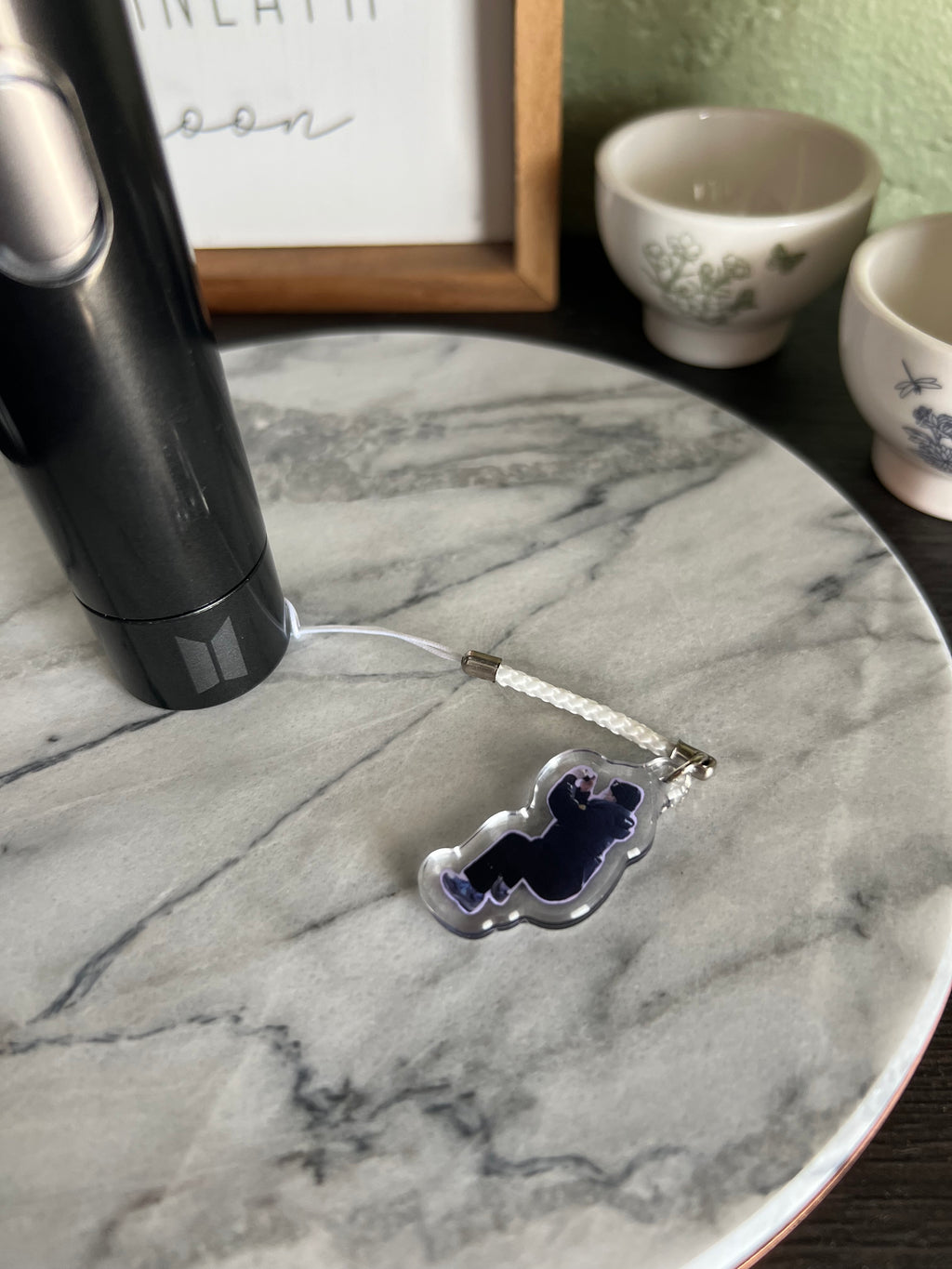 Squatting Rapper Phone/Lightstick Charm